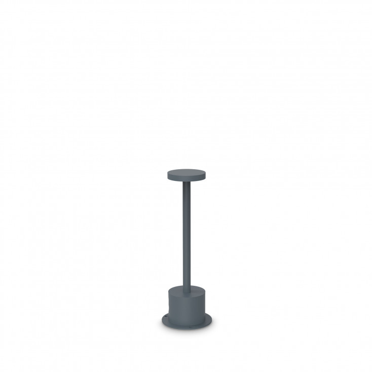 Lampada da tavolo a led dimmerabile con struttura in alluminio bassa e stretta