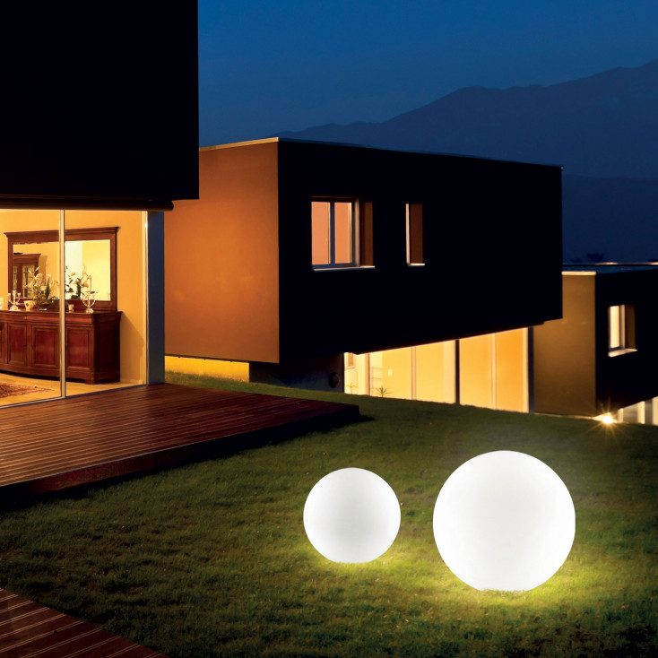 Lampada da terra da giardino media con struttura in acrilico