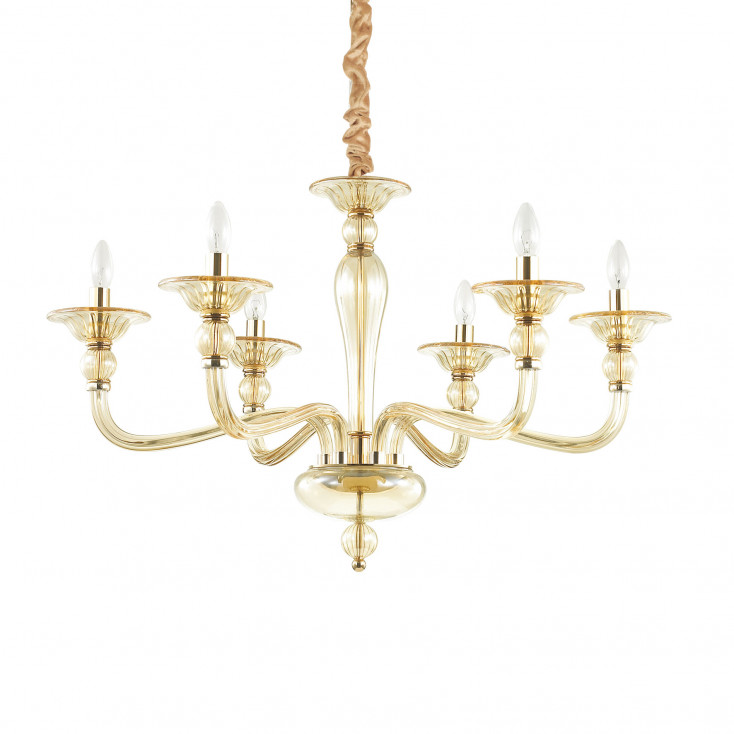 Lampadario con struttura in metallo e decorazioni in vetro soffiato