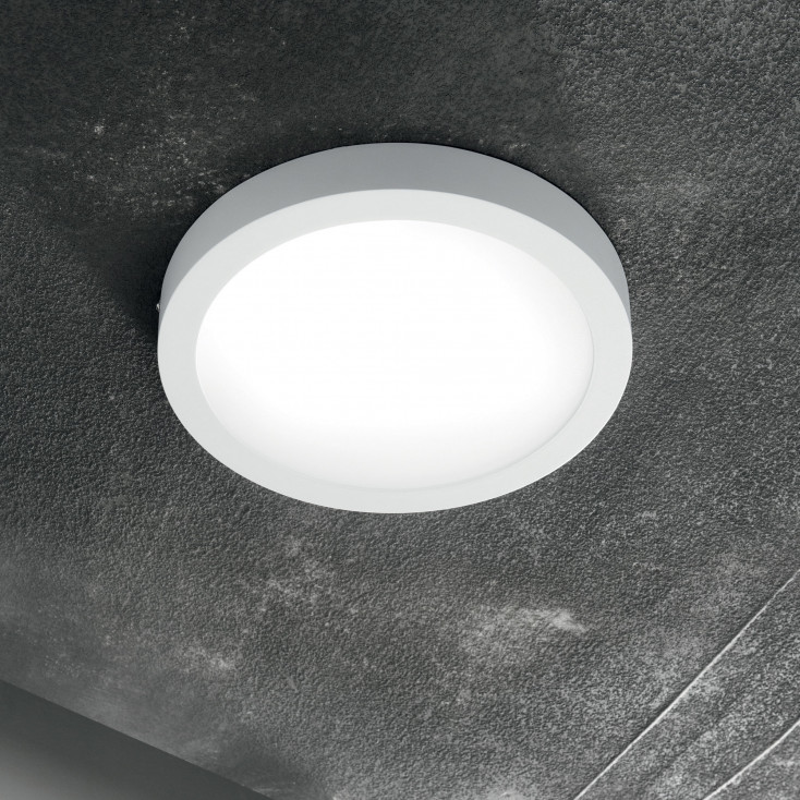Plafoniera led rotonda grande con struttura in acciaio e diffusore in acrilico