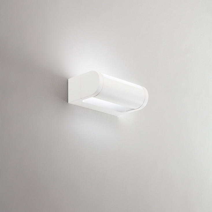 Lampada da parete per esterno a led in metallo e diffusore in acrilico