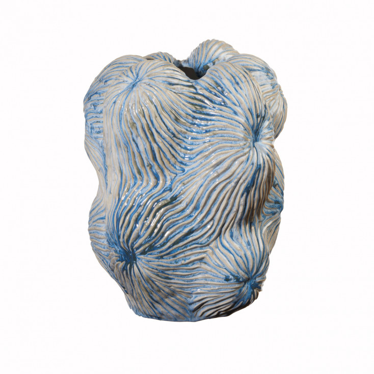 Vaso alto in ceramica dipinta a mano con elementi a conchiglia