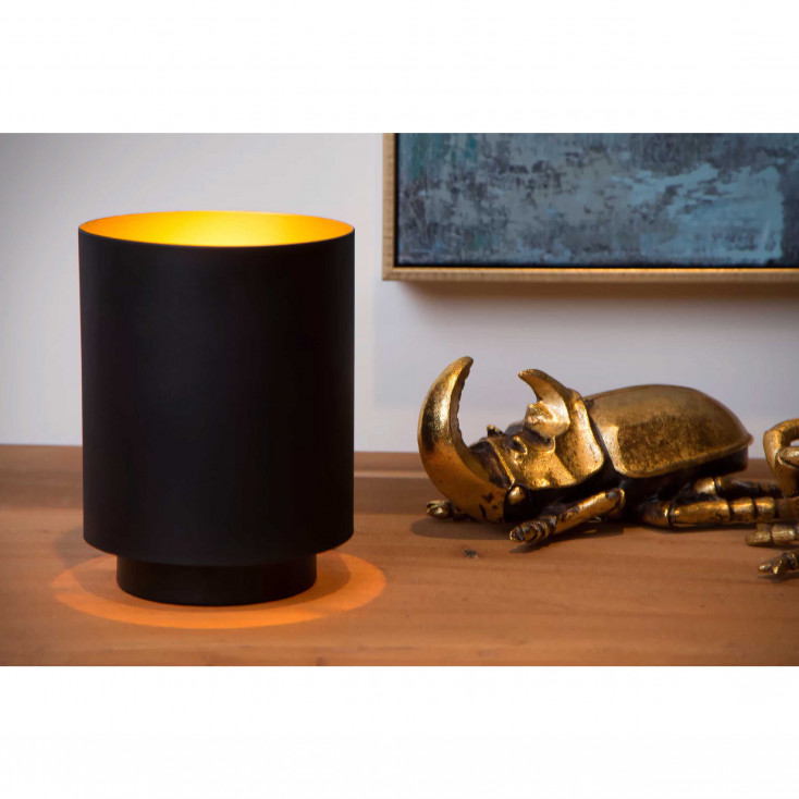Abatjour con struttura in metallo cilindrica con diffusore dal design moderno