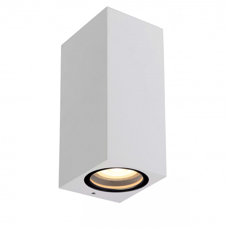 Applique da esterno con struttura alta in alluminio cubica dal design moderno