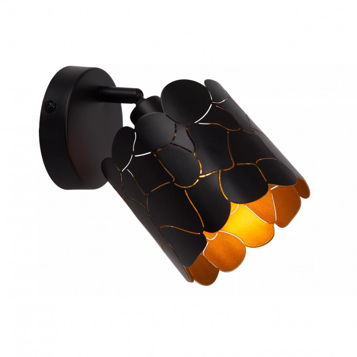 Applique da parete con struttura e diffusore in metallo dal design moderno