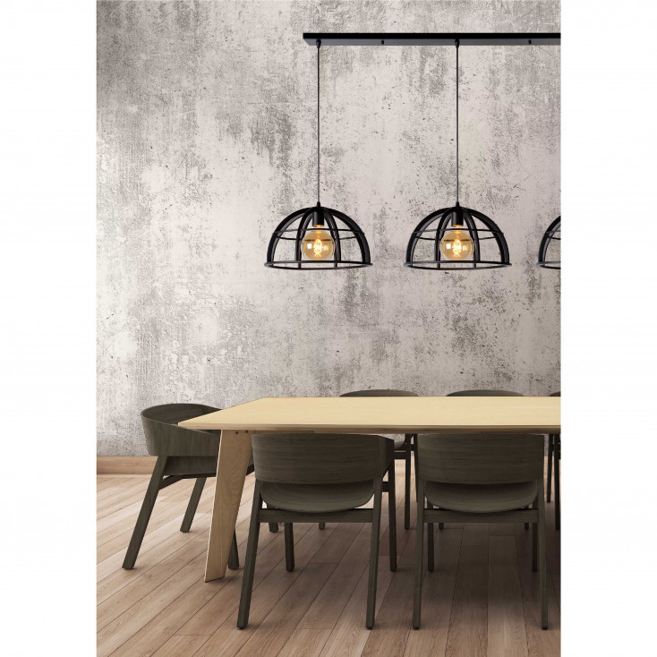 Lampada a sospensione lineare con tre diffusori in metallo dal design moderno