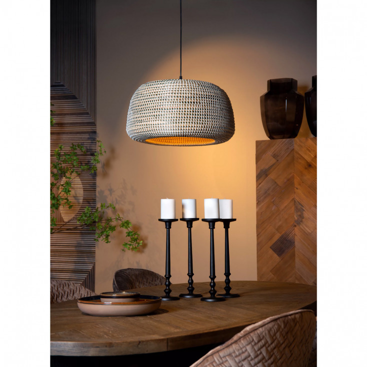 Lampada a sospensione struttura in metallo e diffusore in rattan