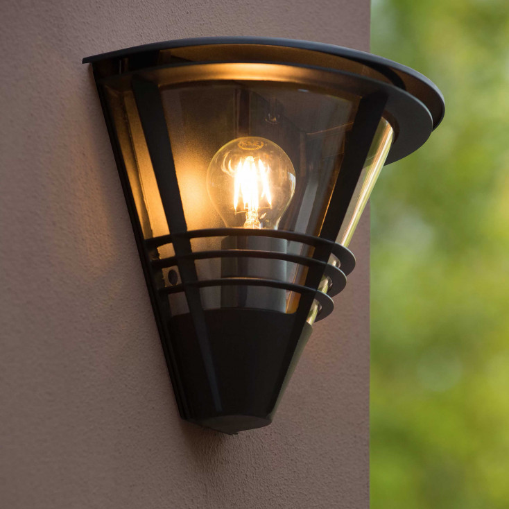 Lampada da parete per esterno con struttura in alluminio e diffusore in vetro