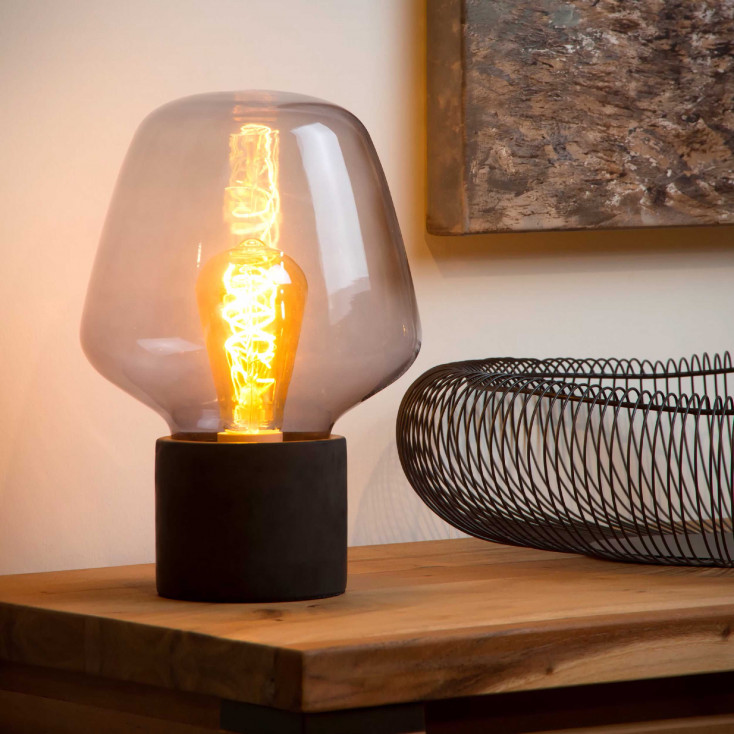 Lampada da tavolo moderna con base in cemento e diffusore in vetro