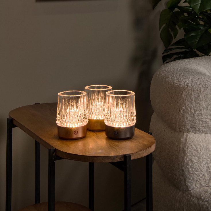 Lampada da tavolo ricaricabile in metallo e diffusore a led in acrilico