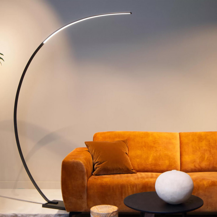 Lampada da terra ad arco con lLED dimmerabile base in marmo struttura in metallo