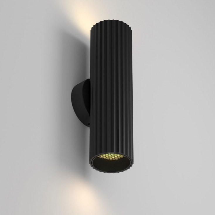 Applique da parete in alluminio con doppio diffuosre dal design moderno
