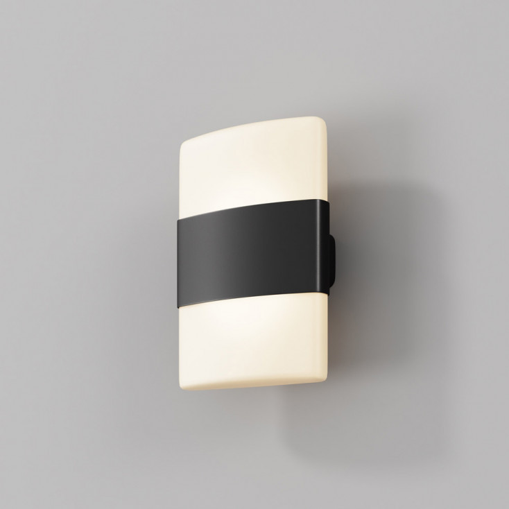 Applique per esterno a LED moderna struttura in alluminio diffusore in acrilico