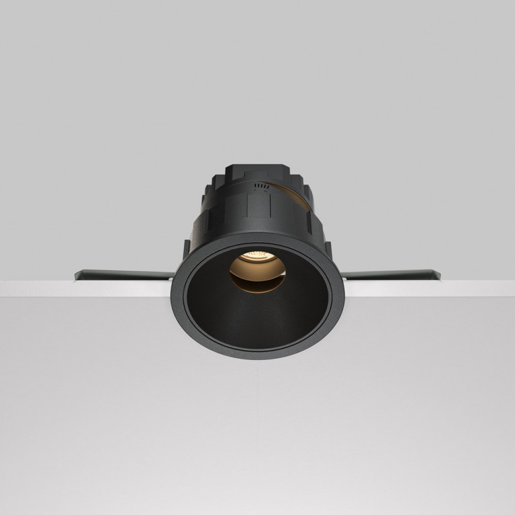 Faretto a incasso con diffusore a LED e struttura in alluminio