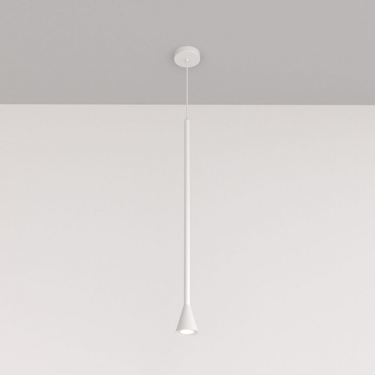 Lampada a sospensione con diffusore singolo dal design moderno ed elegante