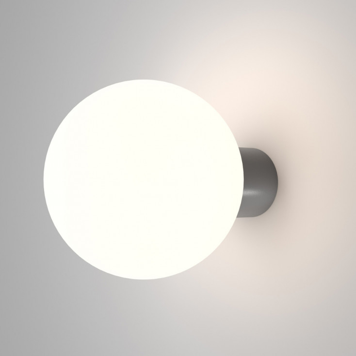 Lampada da parete da esterno con diffusore a boccia in pvc dal design moderno