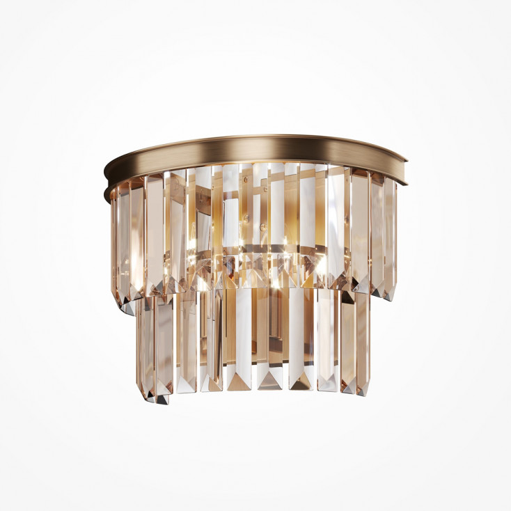 Lampada da parete in metallo con diffusore in vetro in stile moderno