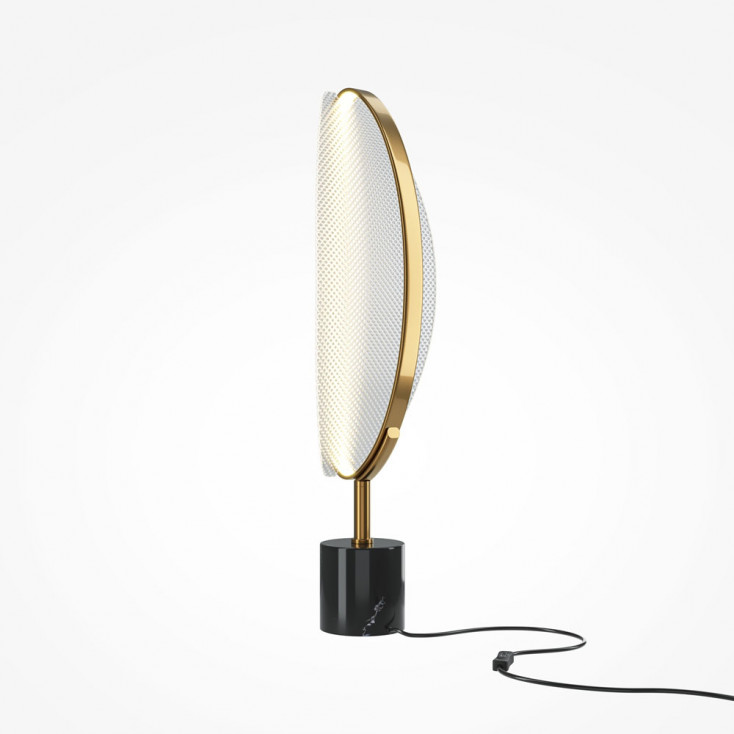 Lampada da tavolo in metallo dal design moderno con diffusore a led dimmerabile