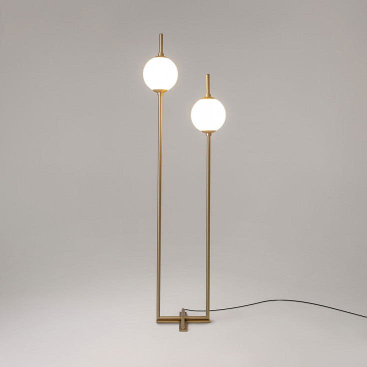 Lampada da terra a LED moderna struttura in metallo e 2 paralumi in vetro