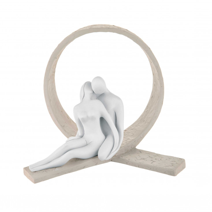 Scultura da tavolo piccola con innamorati in marmorino dal design moderno