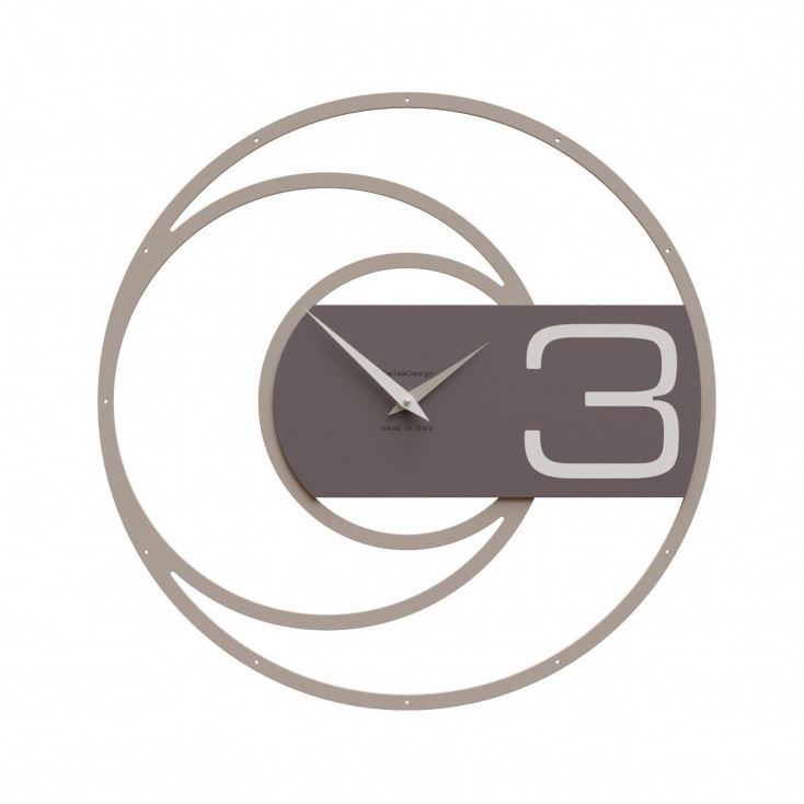 Orologio da parete in legno dallo stile moderno e minimalista