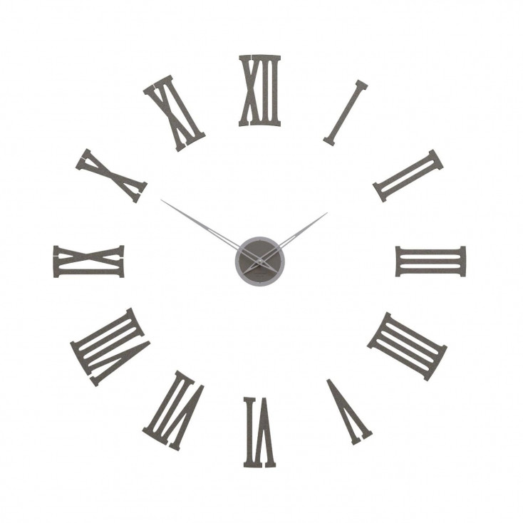 Orologio da parete in legno con numeri romani dal design moderno