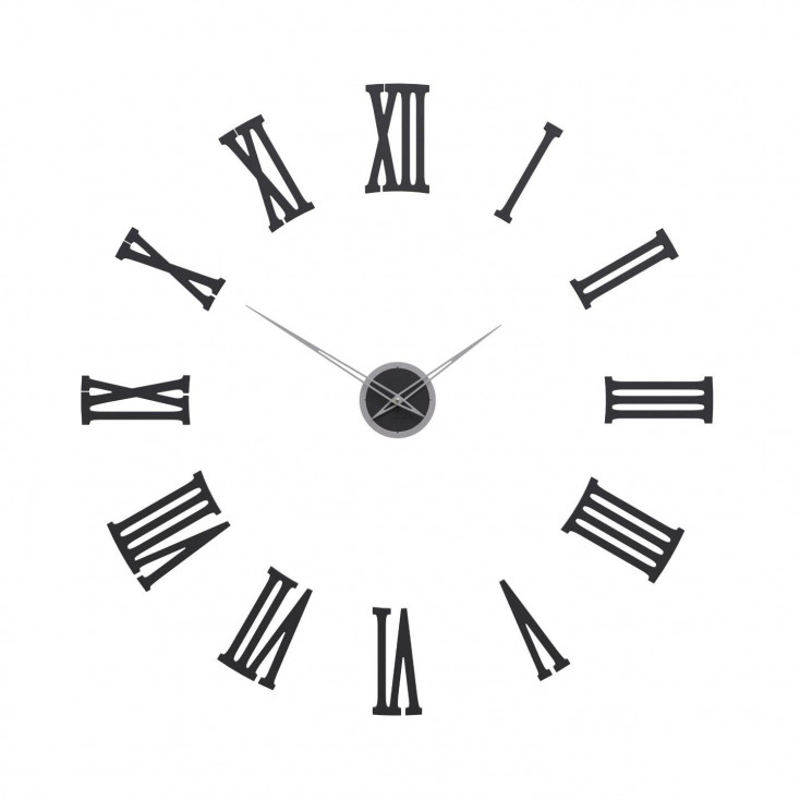 Orologio da parete in legno con numeri romani dal design moderno