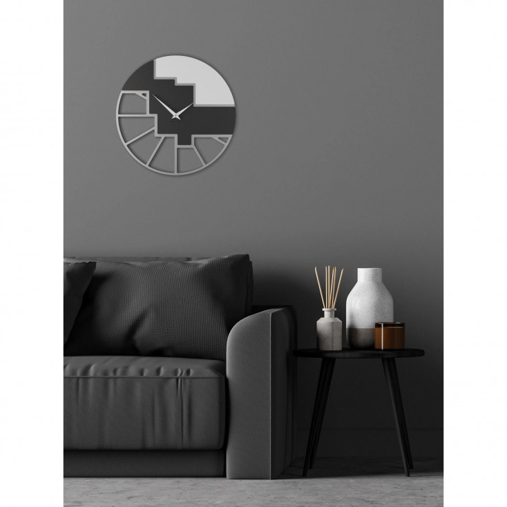 Orologio da parete rotondo in legno dal design moderno ed elegante