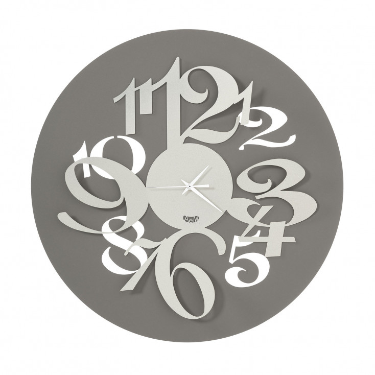Orologio da parete con numeri grandi con effetto tridimensionale "Focus"