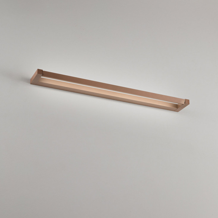 Applique a LED da parete lineare grande in metallo e diffusore in acrilico