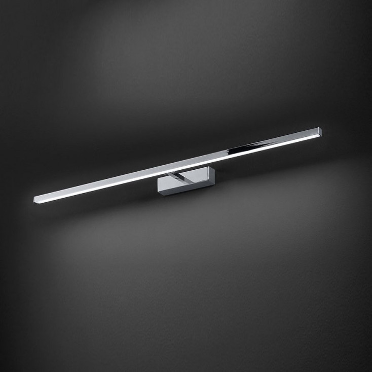 Applique a led grande struttura in metallo e diffusore in acrilico orientabile