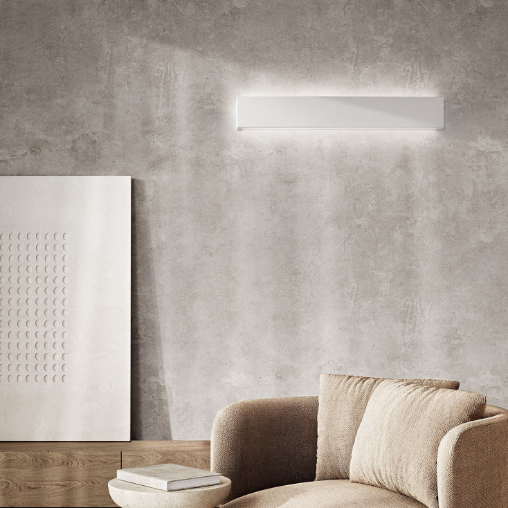 Applique da parete a LED grande in metallo e diffusore in gesso