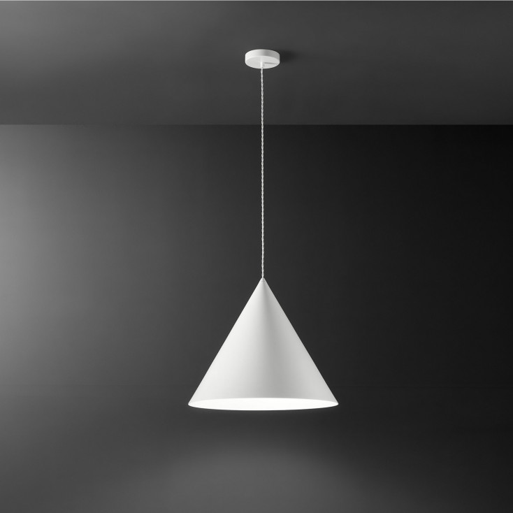 Lampada a sospensione piccola con struttura e diffusore in metallo a cono 