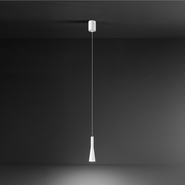 Lampada a sospensione singola a led con struttura in metallo
