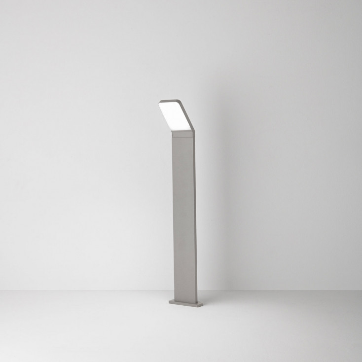 Paletto LED da giardino moderno a led in metallo e diffusore in acrilico