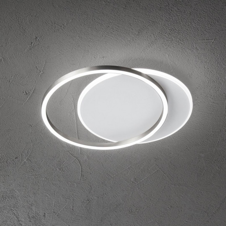 Plafoniera a led grande con struttura in metallo dal design moderno