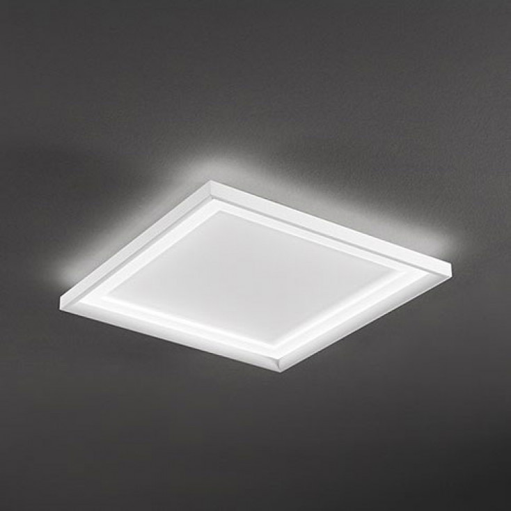 Plafoniera a led grande con struttura in metallo quadrata dal design moderno
