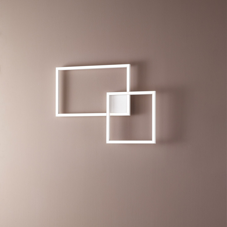 Plafoniera led media in metallo e diffusore in acrilico dal design moderno