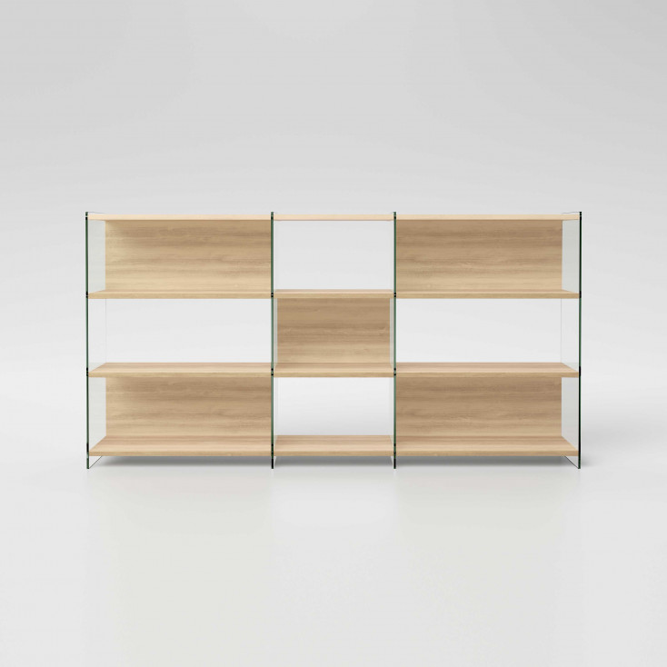 Libreria in legno con fianchi in vetro dal design moderno ed elegante