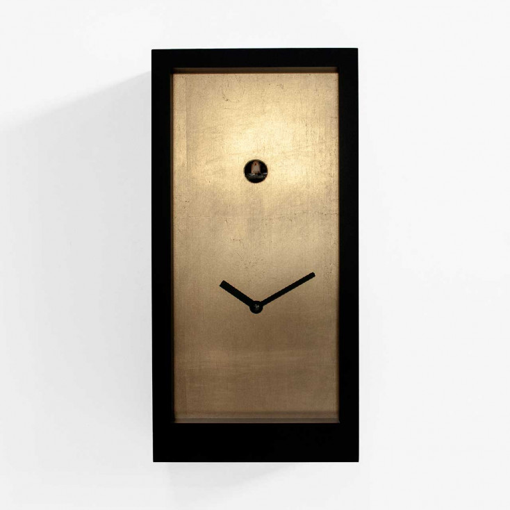 Orologio da parete con cucù dal design moderno ed elegante