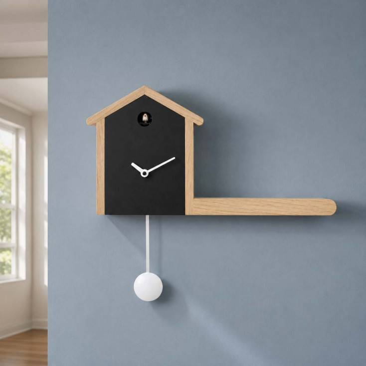 Orologio da parete con pendolo e cucù dal design moderno ed elegante