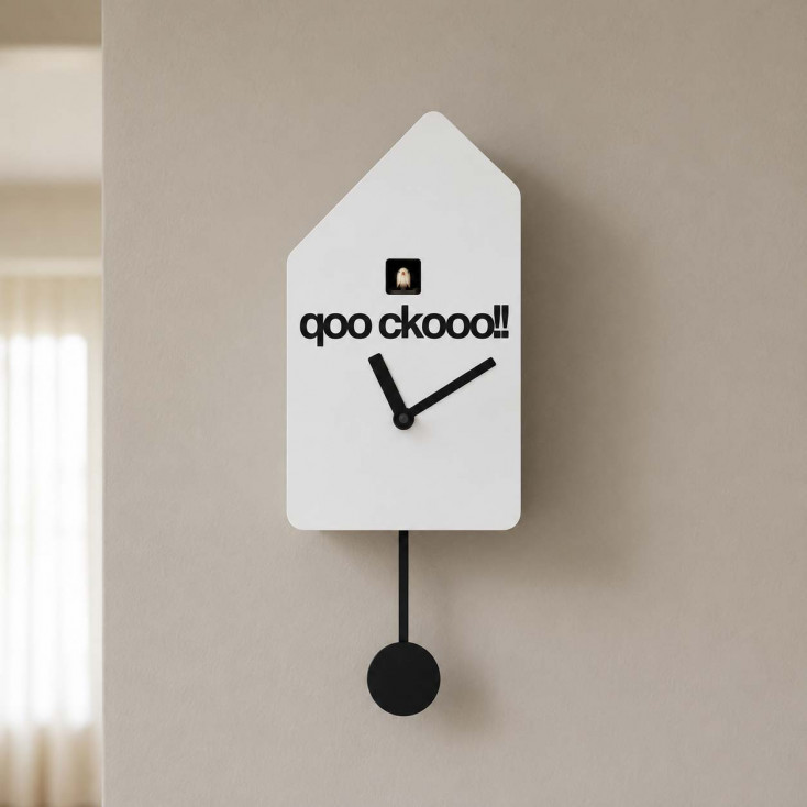 Orologio da parete moderno a pendolo con cucù