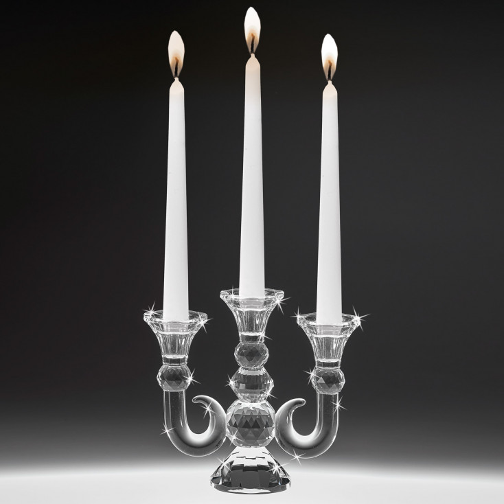 Candeliere in cristallo con tre fiamme dal design elegante