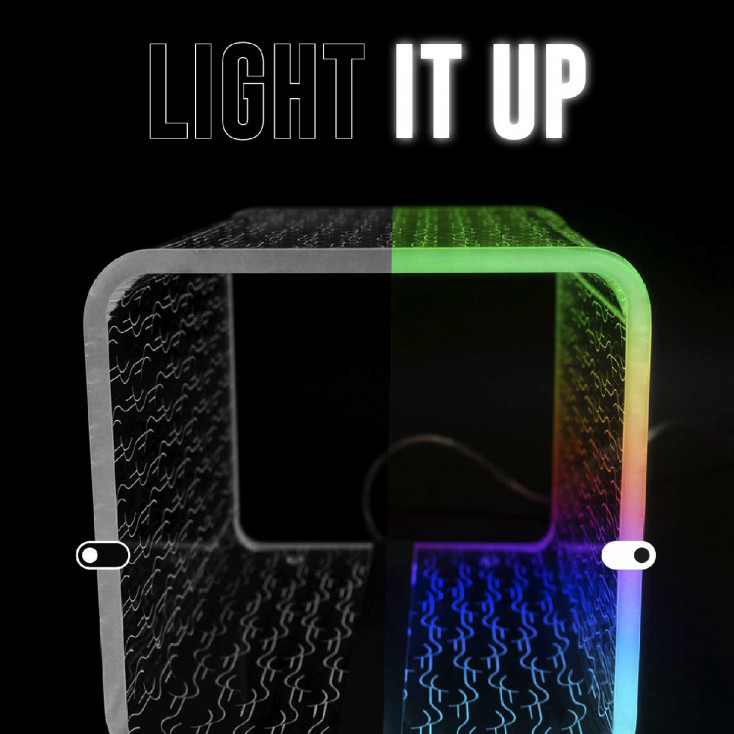 Lampada da tavolo media a LED struttura in plexiglass dal design moderno