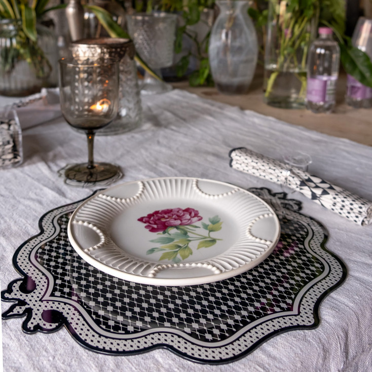 Set 2 pezzi sottopiatti in plexiglass dal design moderno ed elegante