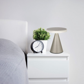 Fabas Luce Lampada da tavolo a Led dimmerabile struttura in metallo dal design moderno Neutra