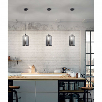 Fabas Luce Lampada a sospensione con struttura in metallo e diffusore in vetro soffiato Silo