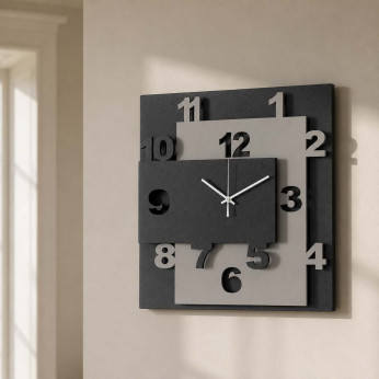 Arti e Mestieri Orologio da parete quadrato moderno con struttura a livelli e numeri sagomati Ziggurat