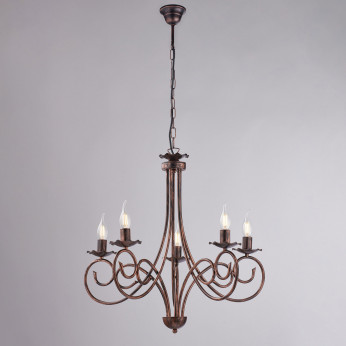 Be Light Lampadario medio con struttura in metallo dalle linee classiche Alma