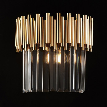 Bonetti Illumina Applique da parete moderna con struttura in metallo e paralume in vetro Ravel